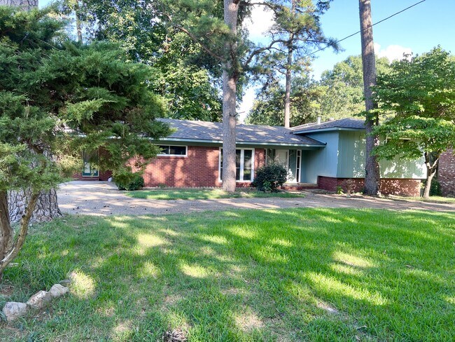 property at 105 Thistledown Trail