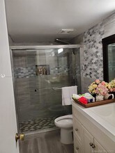 5701 W 25th Ct-Unit -112 in Hialeah, FL - Foto de edificio - Building Photo