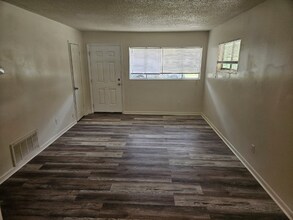 1703 Larry Ave in Pensacola, FL - Building Photo - Building Photo