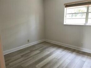 901 NE 3rd St, Unit 203 in Fort Lauderdale, FL - Building Photo - Building Photo