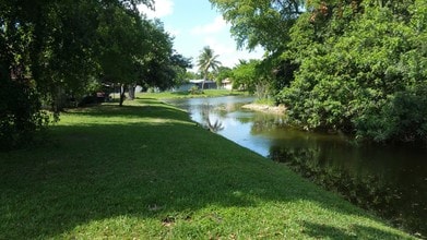 4141 NW 114th Ave in Coral Springs, FL - Building Photo - Building Photo