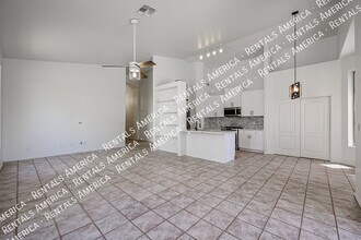 3055 N Red Mountain in Mesa, AZ - Building Photo - Building Photo