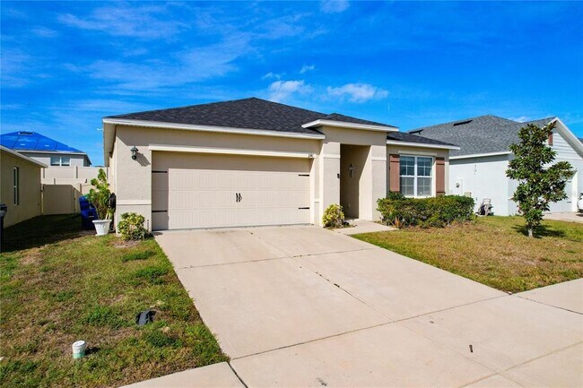 241 Meadowbrook Blvd in Winter Haven, FL - Building Photo - Building Photo