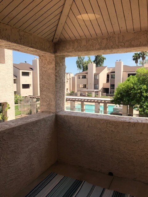 7510 E Thomas Rd, Unit 315 in Scottsdale, AZ - Building Photo
