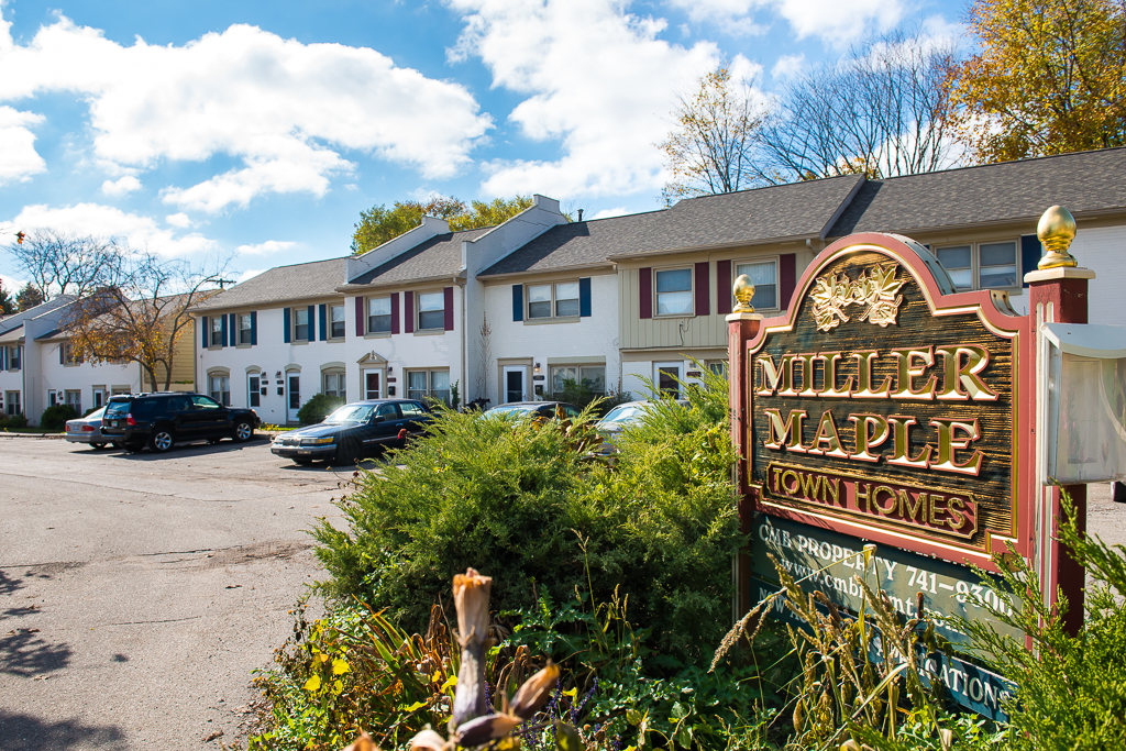 Miller Maple Townhomes in Ann Arbor, MI - Foto de edificio