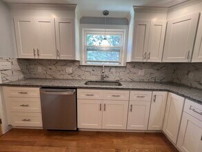 79 Walnut St-Unit -2 in Belmont, MA - Building Photo - Building Photo