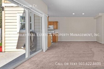 1107 NE Station Ct in Hillsboro, OR - Building Photo - Building Photo