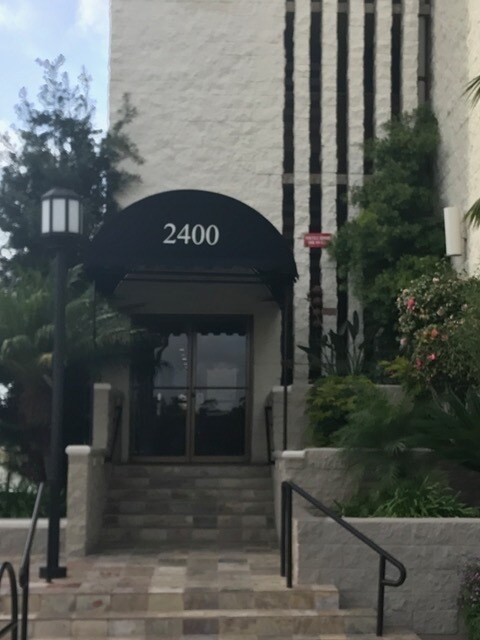 2400 Sixth Ave in San Diego, CA - Building Photo