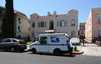 217 S Berendo St in Los Angeles, CA - Building Photo - Building Photo