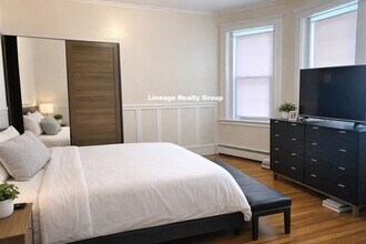 117 Thorndike St, Unit 1## in Brookline, MA - Building Photo - Building Photo