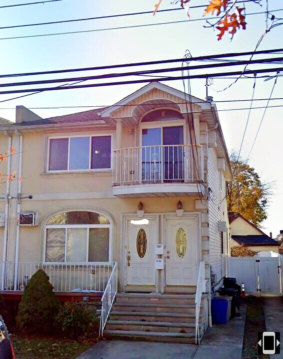 230-38 144th Ave in Queens, NY - Building Photo