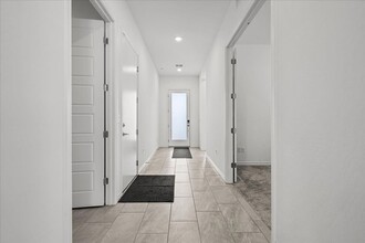 12484 Heritage Bend Dr in Las Vegas, NV - Building Photo - Building Photo