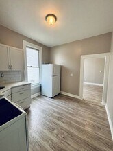 84 Saratoga Ave in Waterford, NY - Building Photo - Building Photo