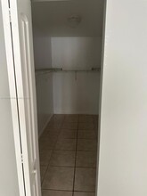 2812 NW 55th Ave in Lauderhill, FL - Building Photo - Building Photo