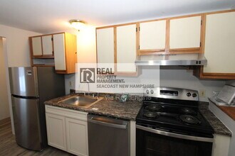 28 Ivy Ln in Barrington, NH - Building Photo - Building Photo