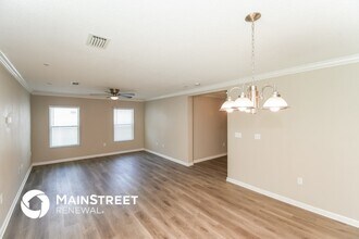 12166 Alexandra Dr in Jacksonville, FL - Foto de edificio - Building Photo