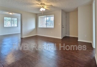 9612 Spottswood Rd W in Jacksonville, FL - Building Photo - Building Photo