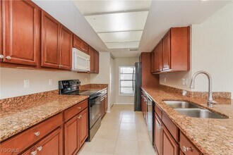 605 SE 35th St in Cape Coral, FL - Building Photo - Building Photo