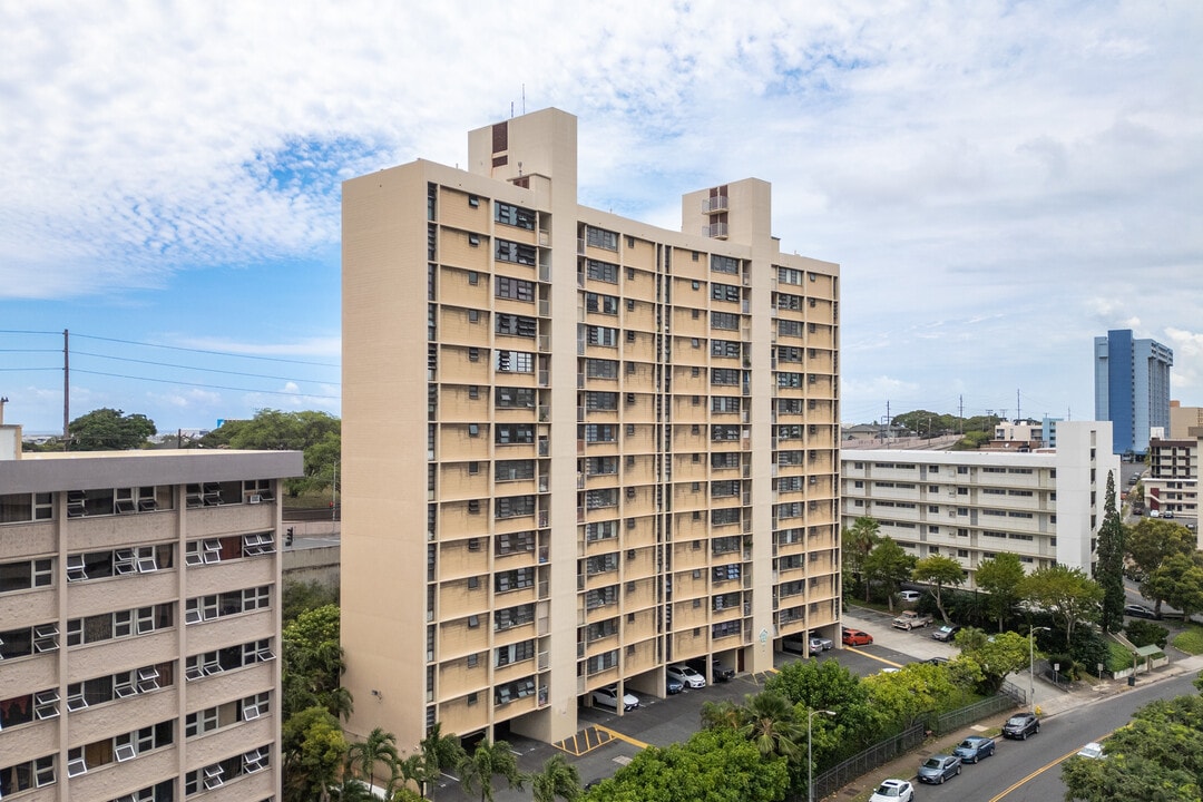 Lehua Manor in Honolulu, HI - Foto de edificio