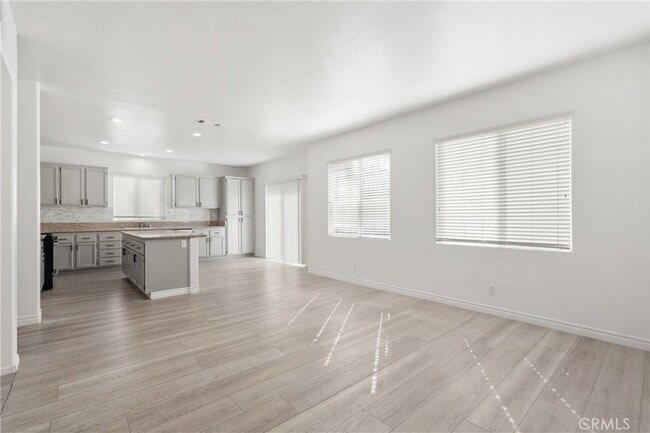 5753 Doverton Way in Chino Hills, CA - Building Photo - Building Photo