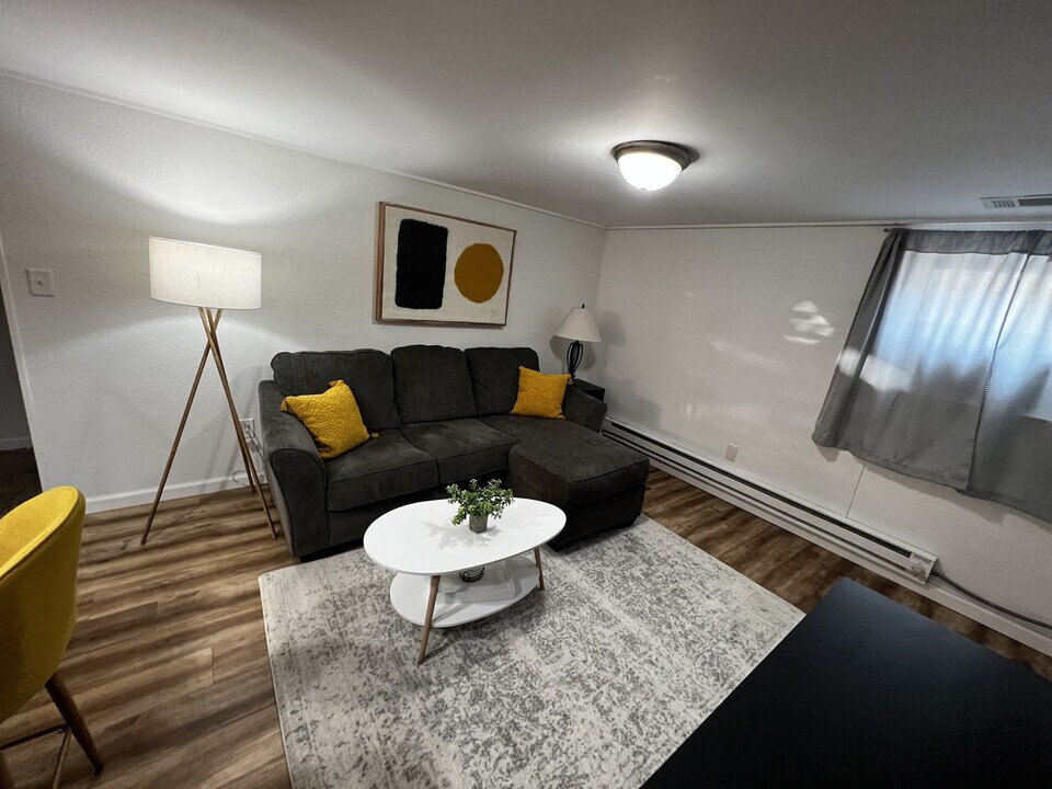 101 N Wayland Ave in Sioux Falls, SD - Building Photo