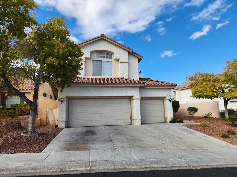 1817 Eagle Bluff Ln in Las Vegas, NV - Building Photo