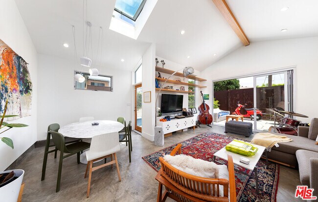 property at 4066 Alla Rd