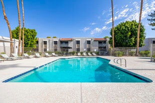 Shadow Ridge Apartments in Scottsdale, AZ - Building Photo