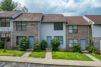Burlington Terrace Apartments in Burlington, KY - Building Photo - Building Photo