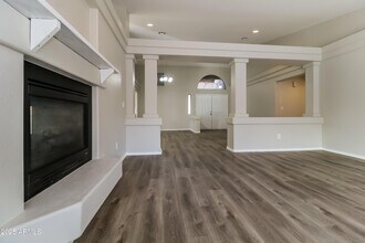 9015 S 50th Ln in Phoenix, AZ - Building Photo - Building Photo