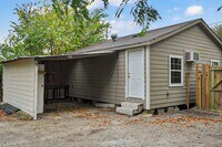 235 E Crosstimbers St photo'