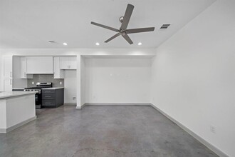 7924 Booker St in Houston, TX - Building Photo - Building Photo