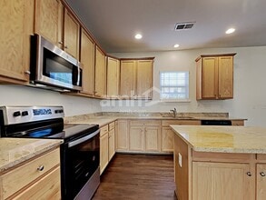 7207 Tanners Creek Dr in Huntersville, NC - Building Photo - Building Photo