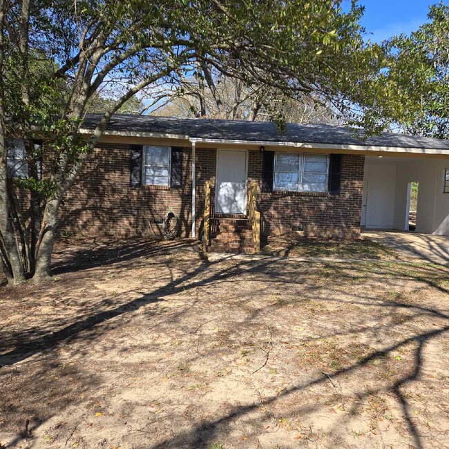 property at 502 Fitzsimmons St