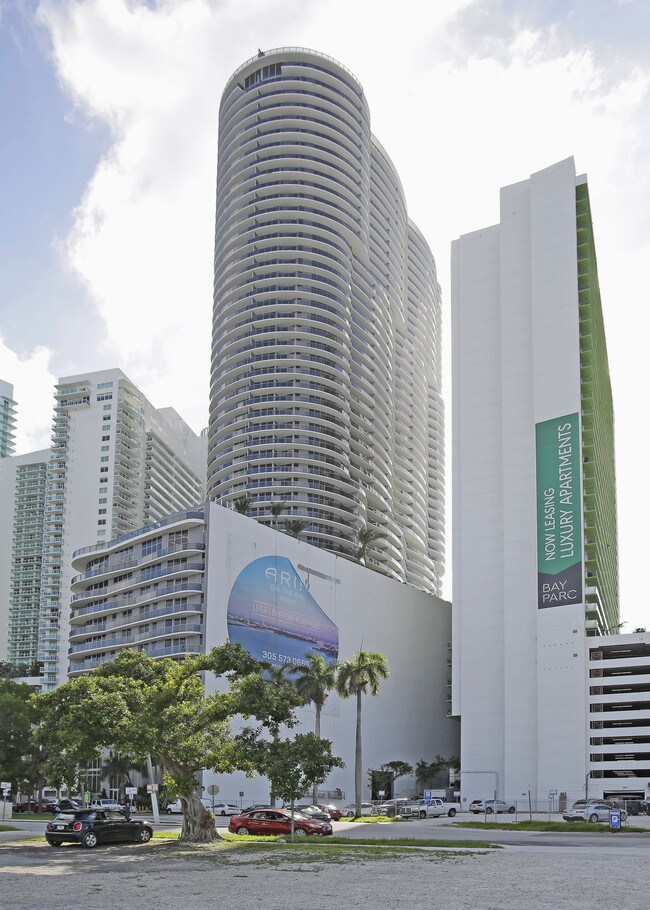 Aria on the Bay in Miami, FL - Building Photo - Building Photo