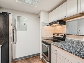 1870 S Pitkin Cir in Aurora, CO - Building Photo - Building Photo