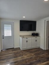 6157 Orville Dr in Flowery Branch, GA - Building Photo - Building Photo