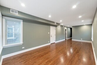4616 N Kasson Ave, Unit 1 in Chicago, IL - Foto de edificio - Building Photo