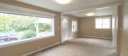 1926 SE Marion St in Portland, OR - Building Photo - Building Photo