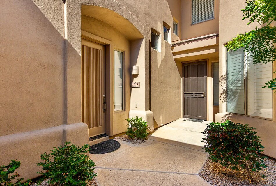16420 N Thompson Peak Pky, Unit 2018 in Scottsdale, AZ - Foto de edificio