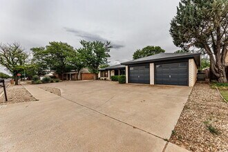 5703 80th St in Lubbock, TX - Building Photo - Building Photo