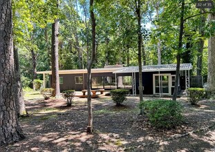 11532 Elmwood Ln in Chester, VA - Foto de edificio - Building Photo