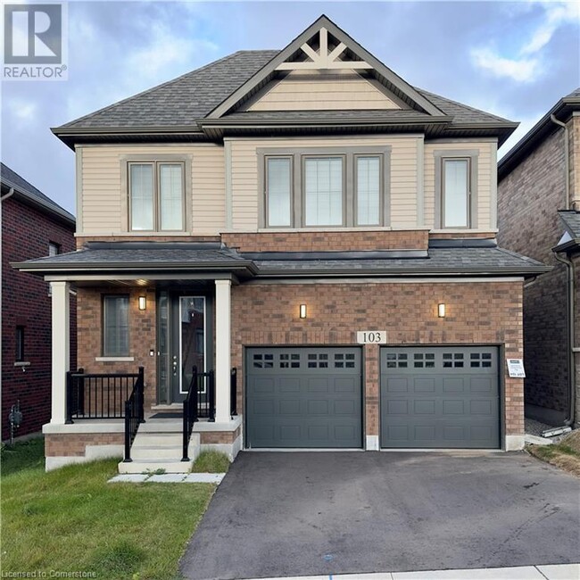 103 Crossmore Cres