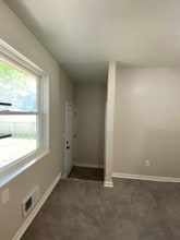 10107 Coralwood Dr in Louisville, KY - Building Photo - Building Photo