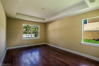 321 Turnbury Way in Naples, FL - Building Photo - Building Photo