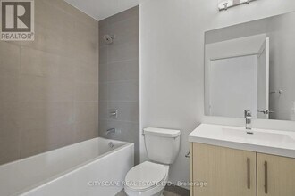 286 Main St in Toronto, ON - Building Photo - Building Photo
