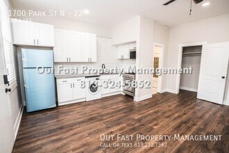 1700 Park St N in St. Petersburg, FL - Foto de edificio - Building Photo