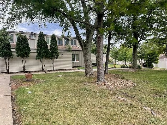 property at 6831 N Frostwood Pkwy
