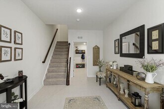 41985 White Mills Terrace in Stone Ridge, VA - Building Photo - Building Photo
