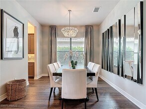 10051 Spice Bush Ln in Ft. Myers, FL - Building Photo - Building Photo